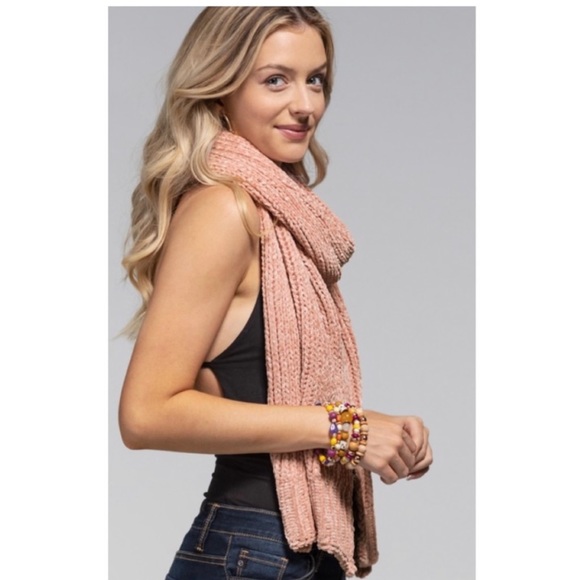 Chenille Oblong Scarf Dusty Pink - Picture 2 of 5